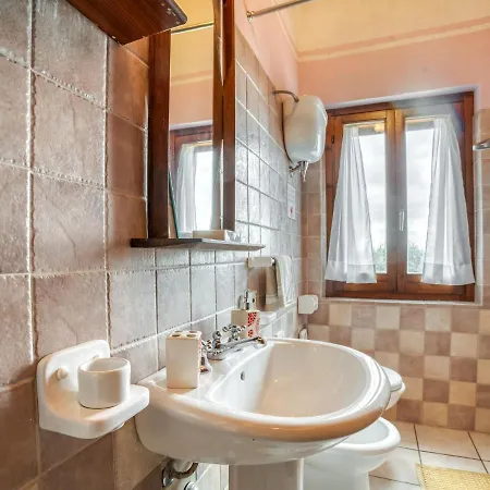 بيت للعطل Secluded Holiday In With Swimming Pool مونتيفالكو